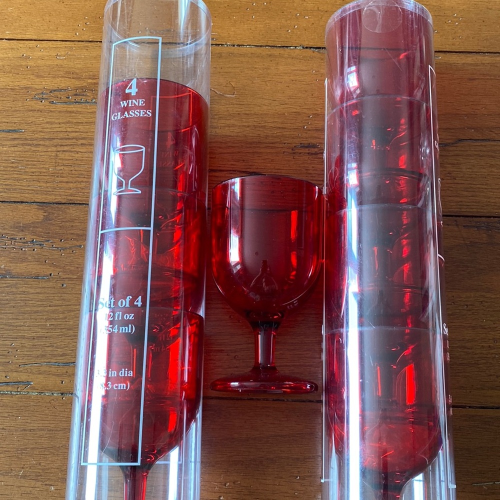 Wine glasses…new…12oz